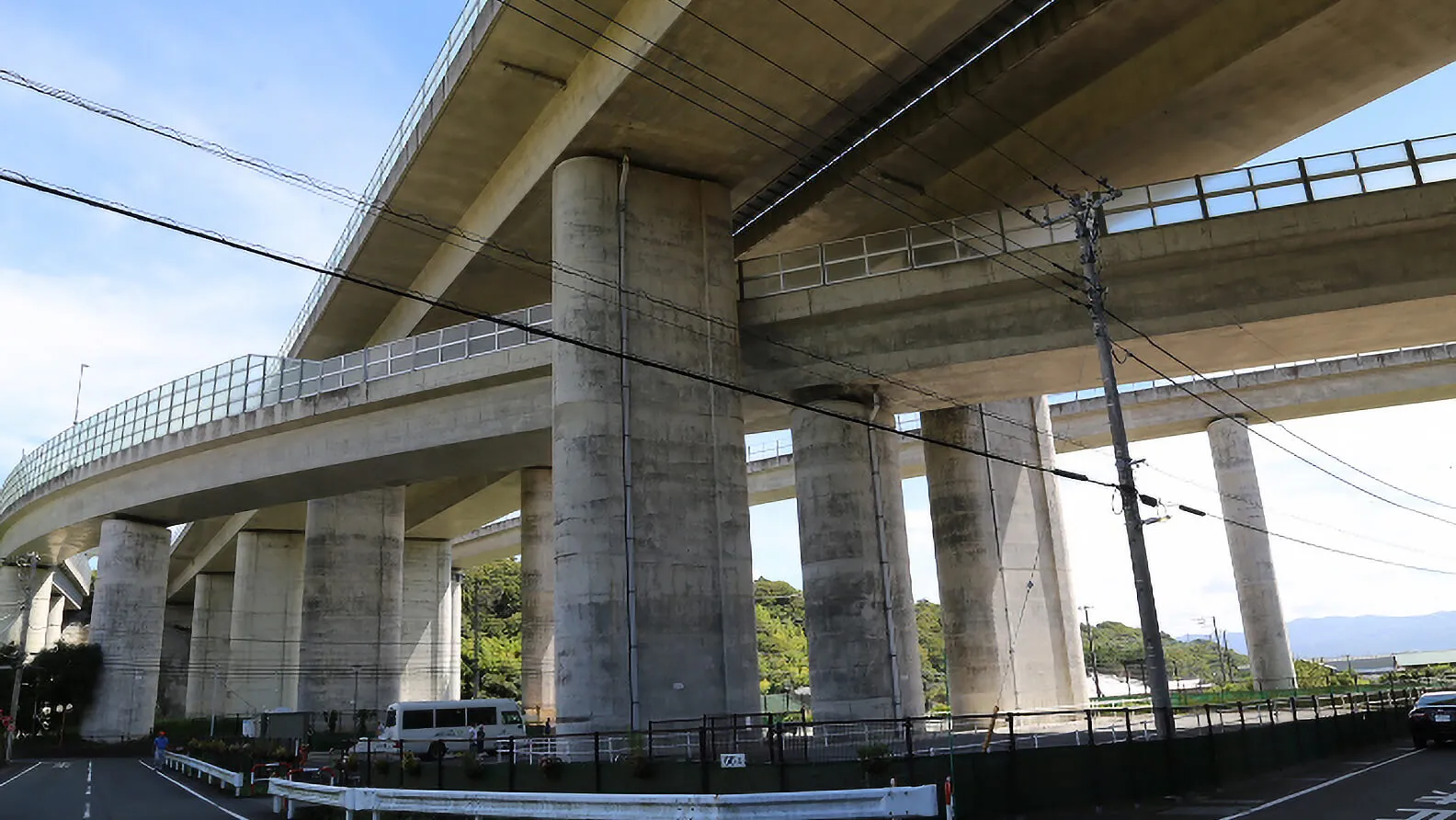 Case study of the Sandy Aramid Mesh Method Sheet enhancing the safety of transportation infrastructure
